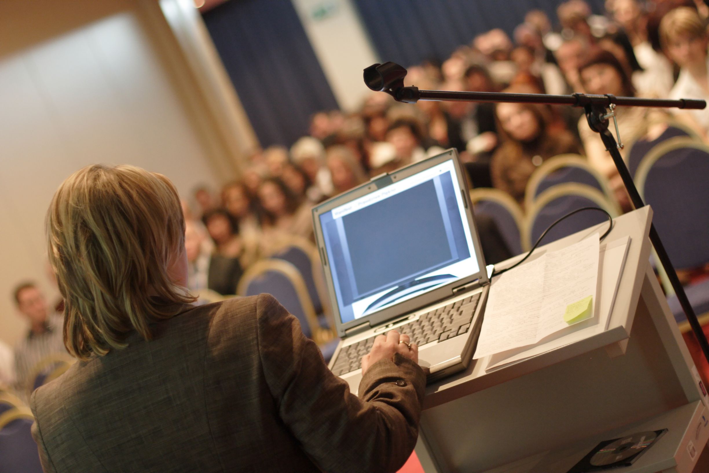 Unleash Productivity Gains by Attending a Digital Workplace Conference This Season
