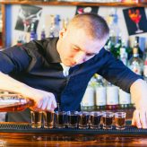 Looking for a Good Time in Glendale? Visit a Dueling Piano Bar!